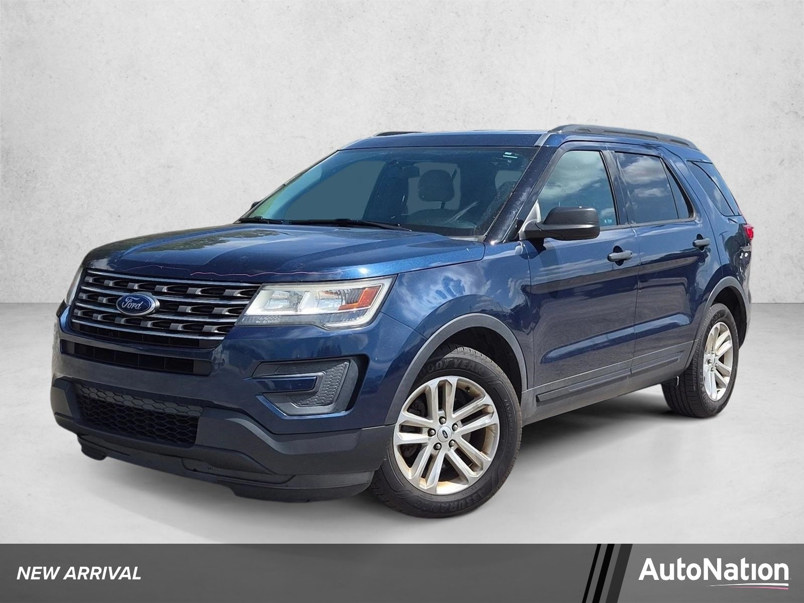 2017 Ford Explorer Base FWD's photo