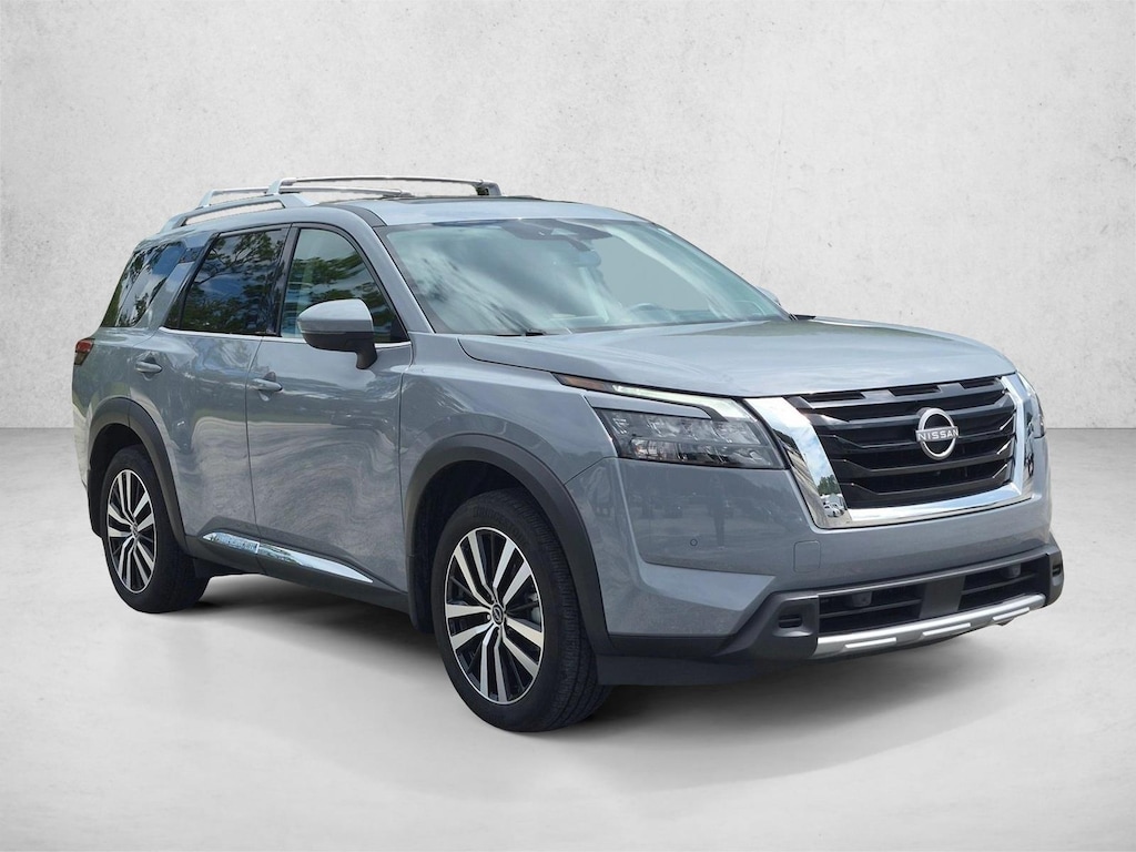 Used 2025 Nissan Pathfinder Platinum SUV