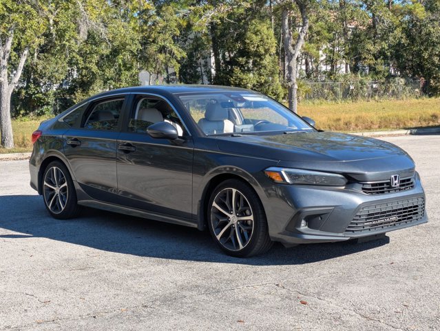 2022 Honda Civic Touring photo 3