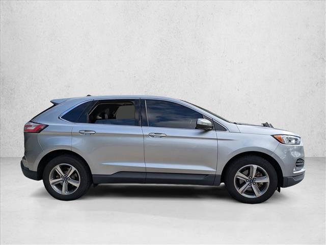 2020 Ford Edge SEL photo 4