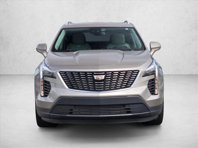 2023 Cadillac XT4 Luxury photo 2