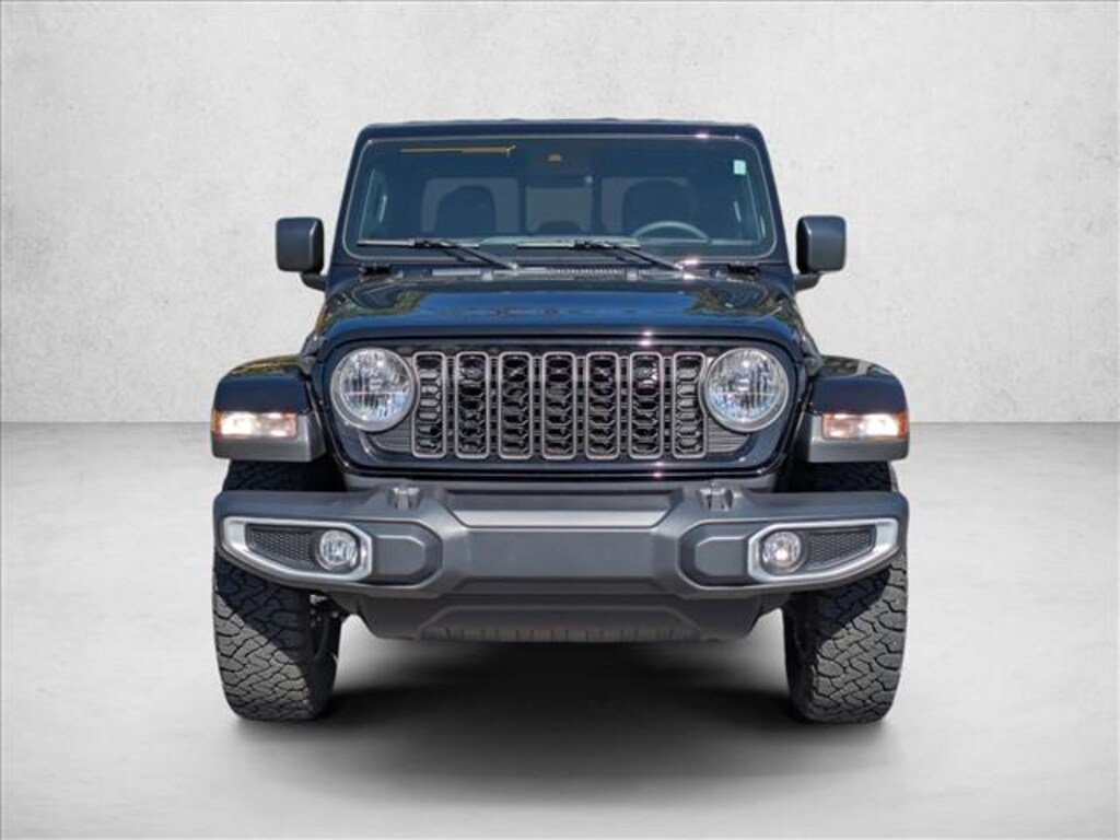 Used 2024 Jeep Gladiator Sport S Truck Crew Cab