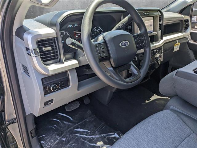 2025 Ford F-250 XL photo 3