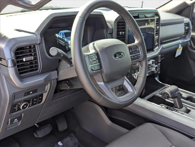2025 Ford F-150 XLT photo 3