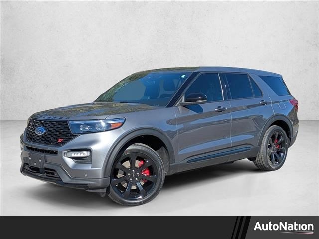 2022 Ford Explorer ST's photo