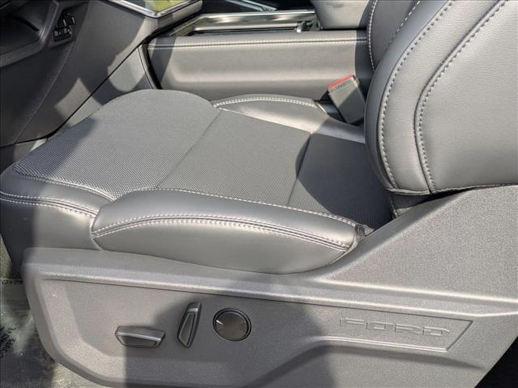 New 2025 Ford Expedition Max Platinum SUV