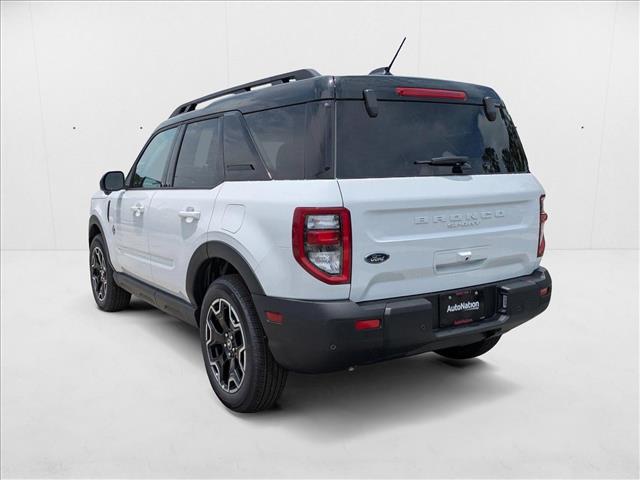 2025 Ford Bronco Sport Outer Banks photo 2