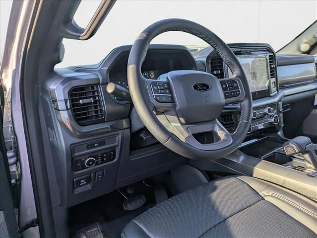2025 Ford F-150 Lariat photo 3