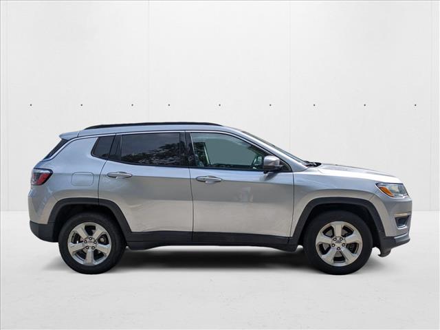 2018 Jeep Compass Latitude photo 4