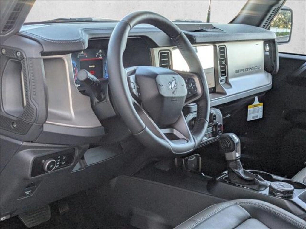 New 2025 Ford Bronco Outer Banks SUV