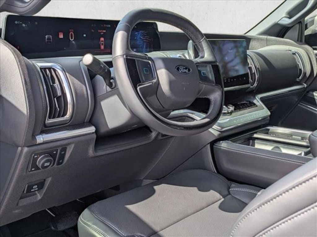 New 2025 Ford Expedition Platinum SUV