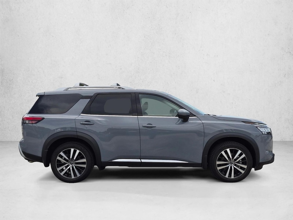 Used 2024 Nissan Pathfinder Platinum SUV
