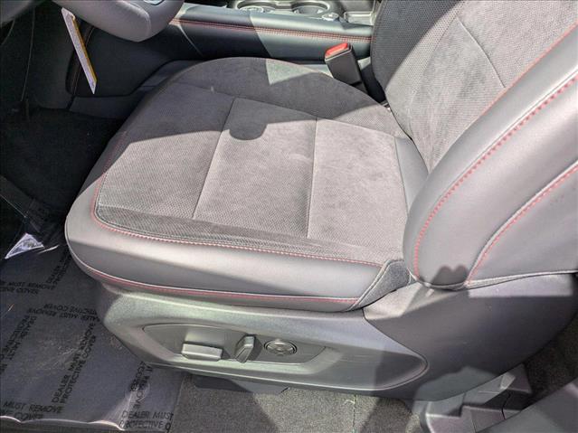 2025 Ford Explorer ST photo 4