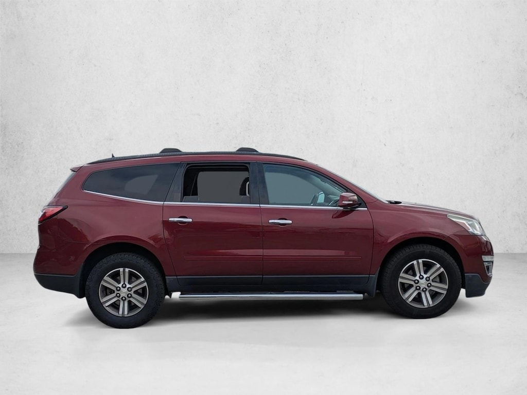 Used 2017 Chevrolet Traverse LT SUV