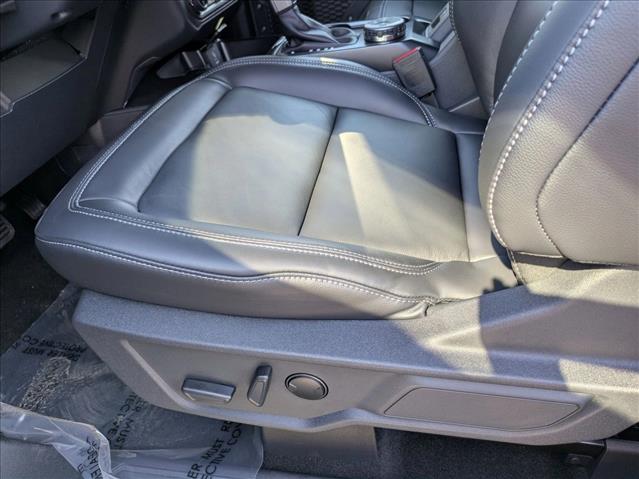 2025 Ford Bronco Outer Banks photo 4
