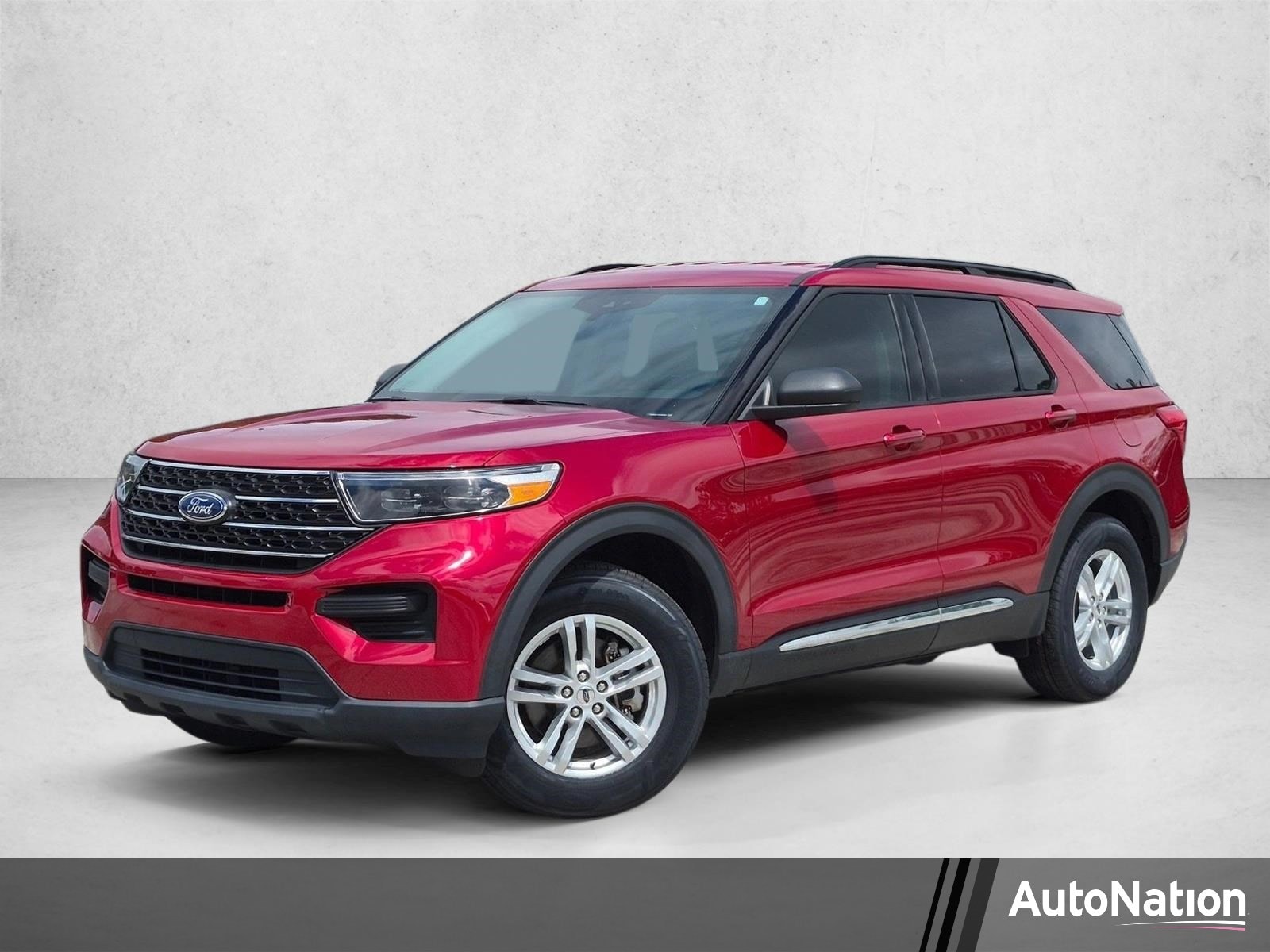 2022 Ford Explorer XLT 4WD's photo