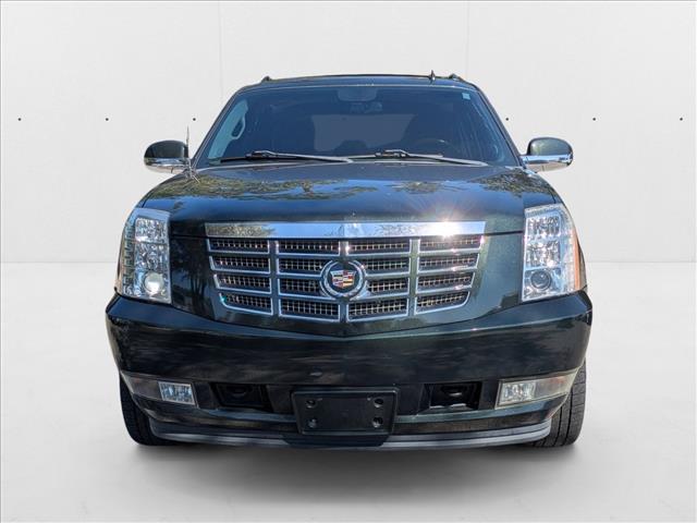 2013 Cadillac Escalade EXT Premium photo 2