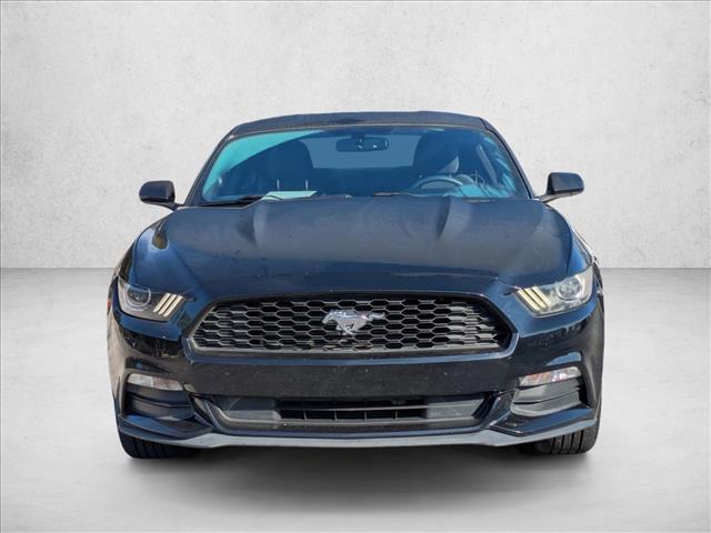 2017 Ford Mustang V6 photo 2