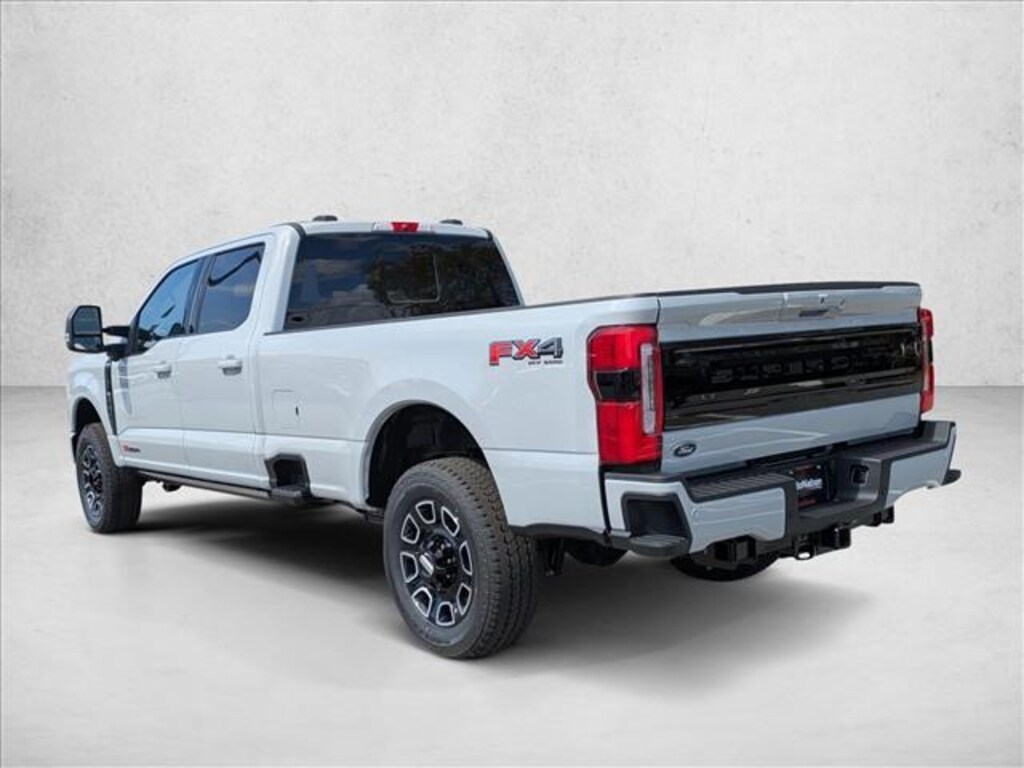 New 2026 Ford F-350 Platinum Truck Crew Cab
