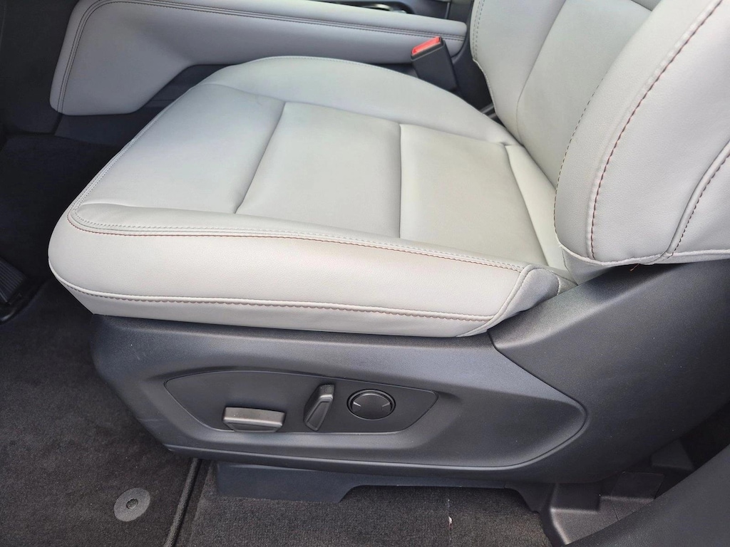 New 2026 Ford Explorer Active w/100A Pkg SUV