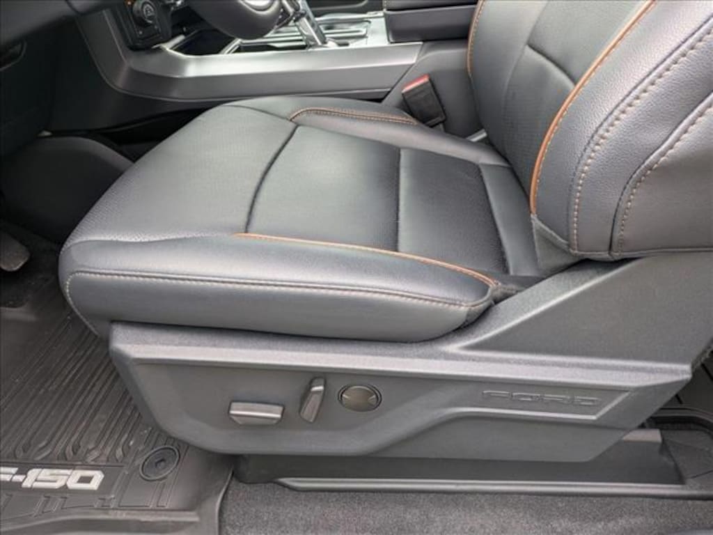 New 2025 Ford F-150 LARIAT Truck SuperCrew Cab