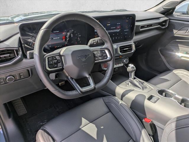 2025 Ford Mustang EcoBoost Premium photo 3