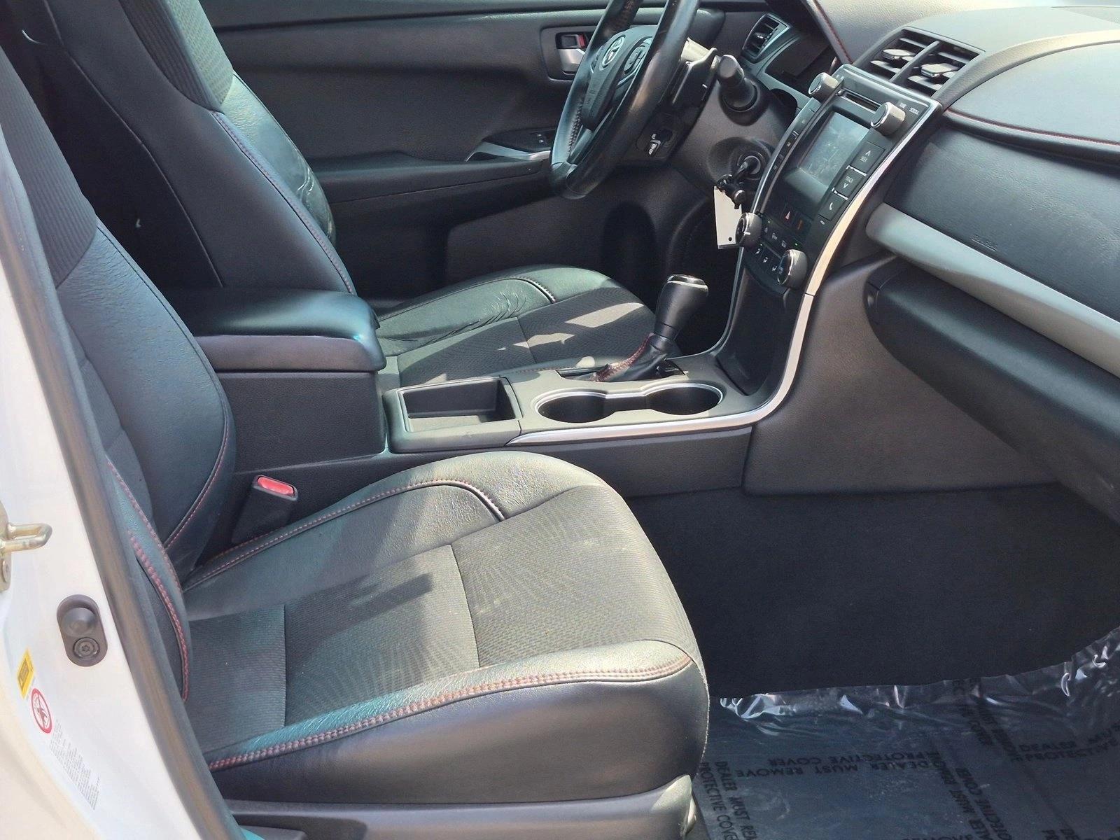 2016 Toyota Camry 19