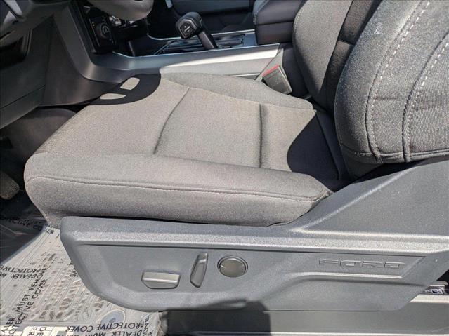 2025 Ford F-150 XLT photo 4