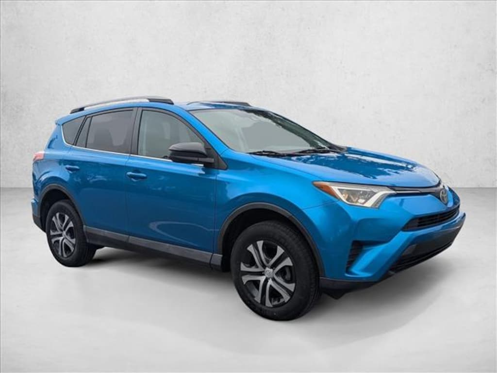 Used 2017 Toyota RAV4 LE SUV