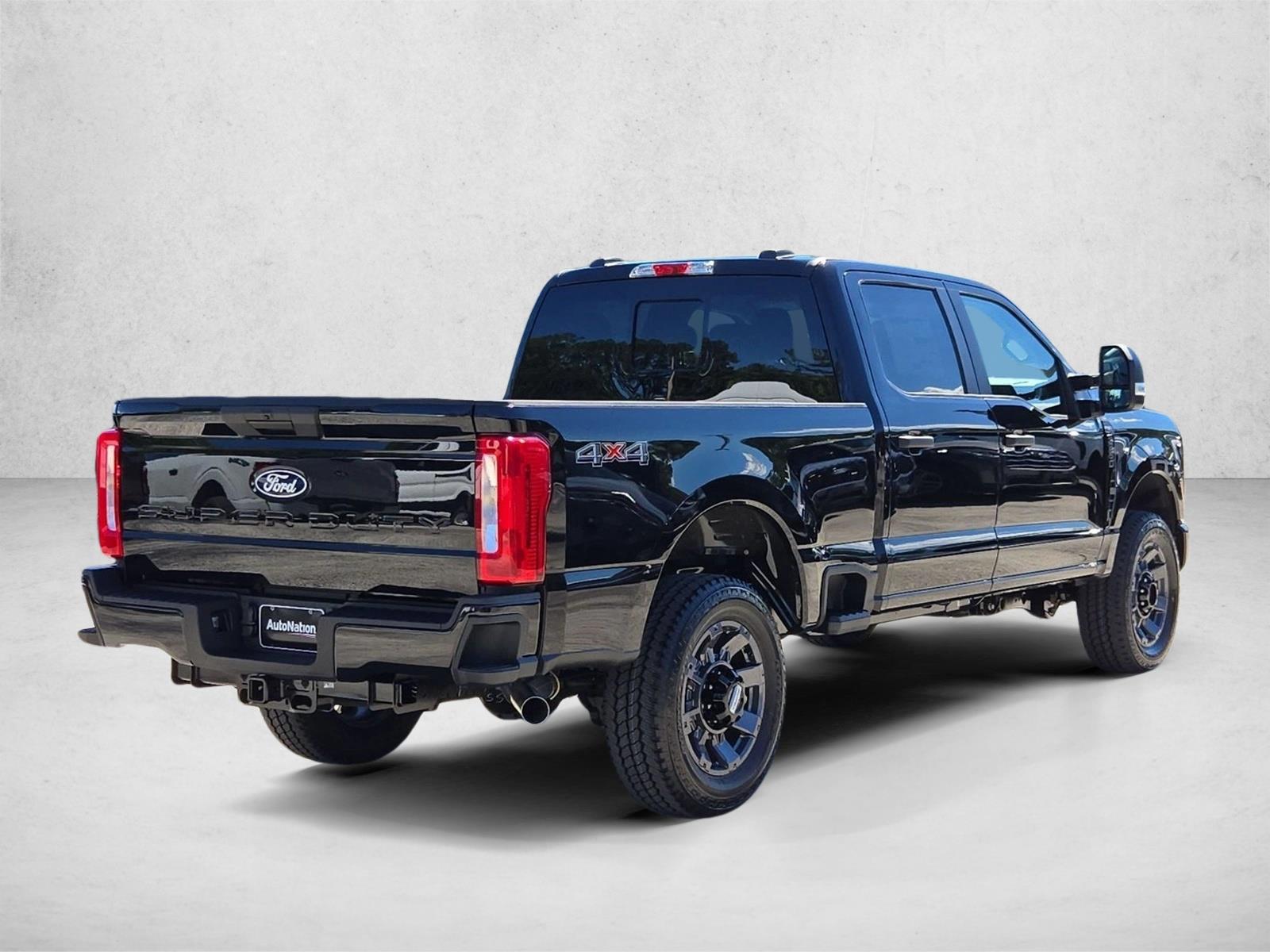 New 2027 Ford F-250 XL Truck Crew Cab