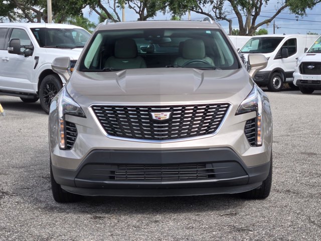 2023 Cadillac XT4 Luxury photo 2