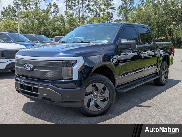 2025 Ford F-150 Lightning Flash's photo