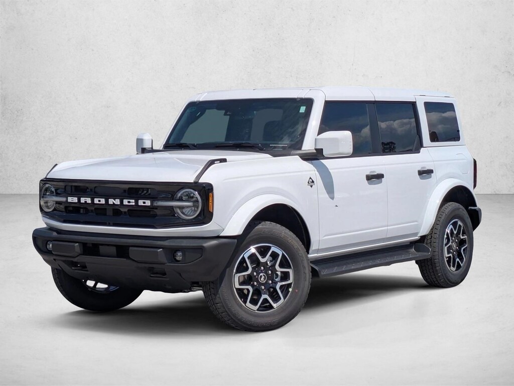 New 2026 Ford Bronco Outer Banks SUV
