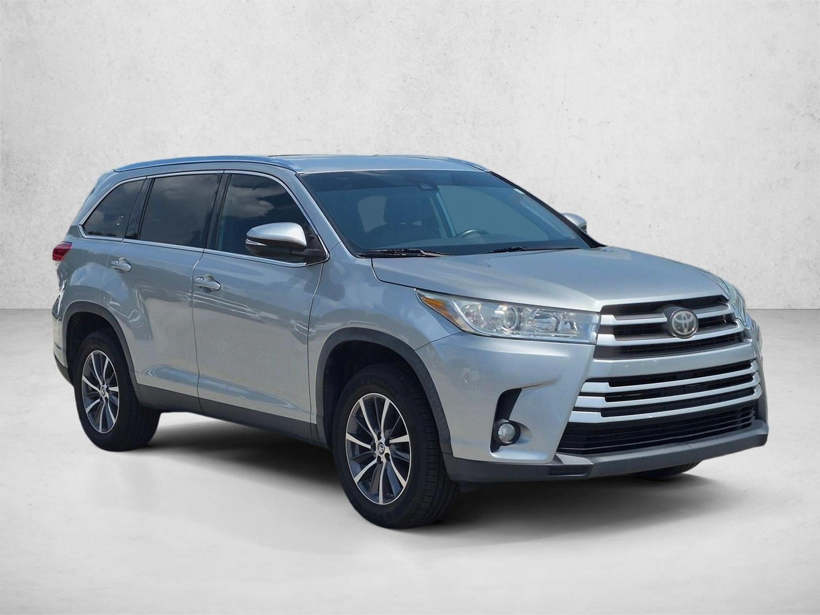 2019 Toyota Highlander 3