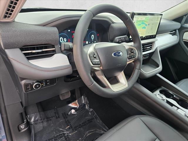 2026 Ford Explorer photo 2