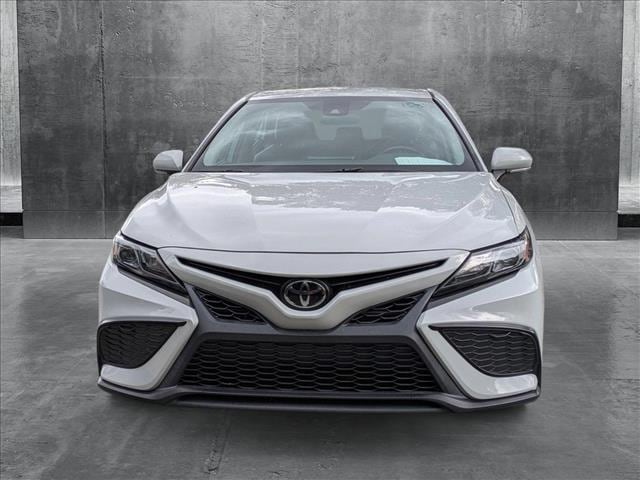Used 2022 Toyota Camry SE with VIN 4T1G11AK8NU023233 for sale in Jacksonville, FL