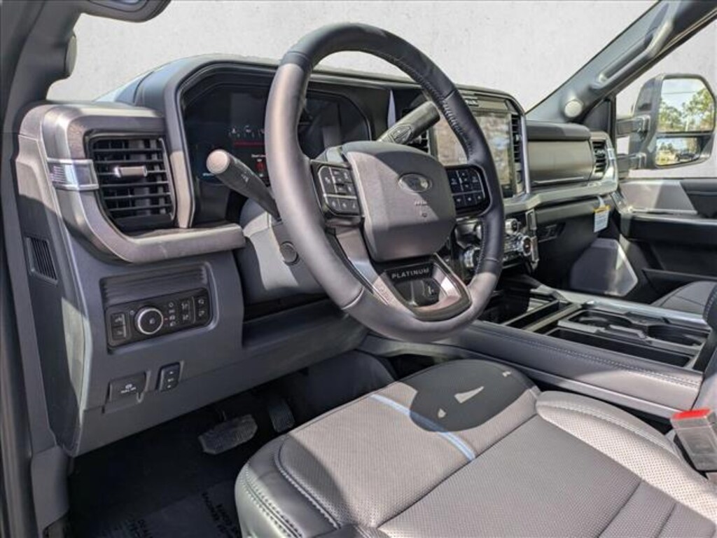 New 2026 Ford F-350 Platinum Truck Crew Cab