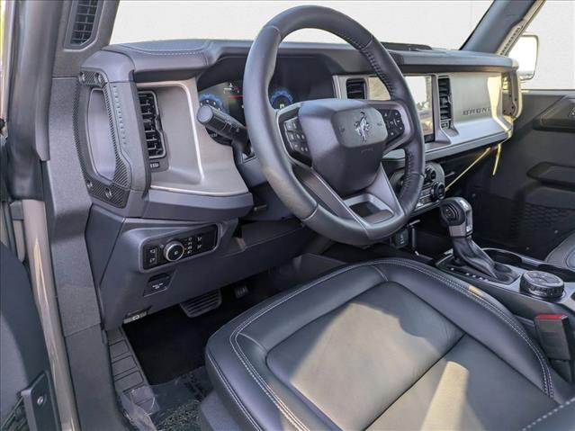 2025 Ford Bronco Outer Banks photo 3