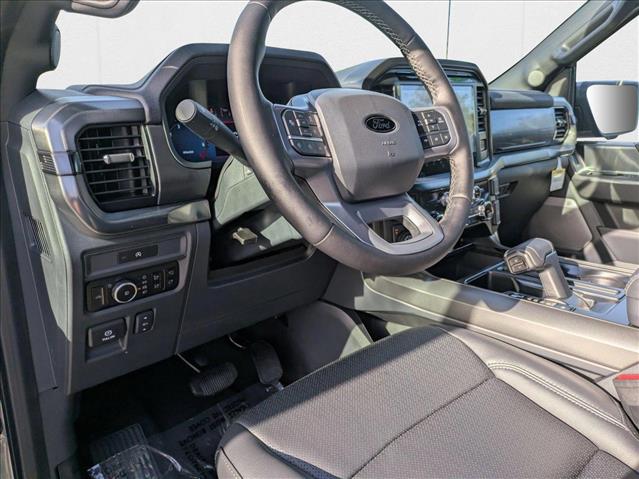 2025 Ford F-150 Lariat photo 3