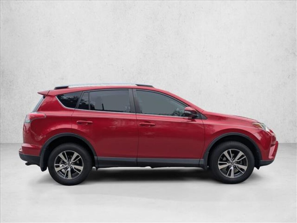 Used 2017 Toyota RAV4 XLE SUV