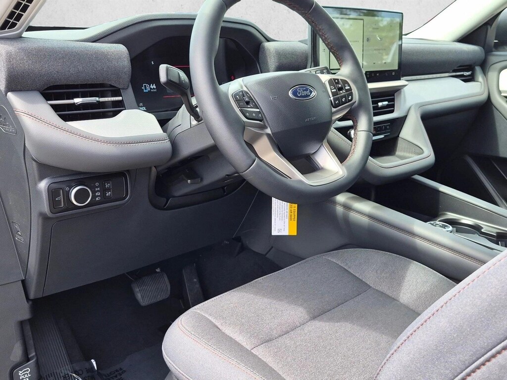 New 2026 Ford Explorer Active w/200A Pkg SUV