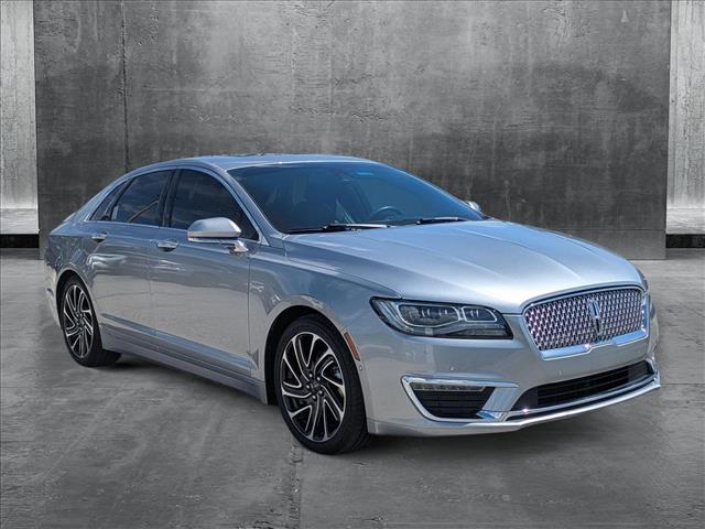 2020 Lincoln MKZ Hybrid Reserve photo 3