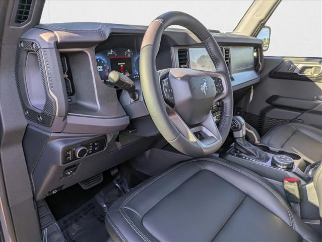 2025 Ford Bronco Badlands photo 3