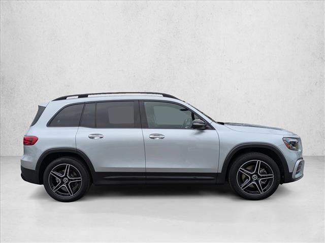 2025 Mercedes Benz GLB 250 photo 4
