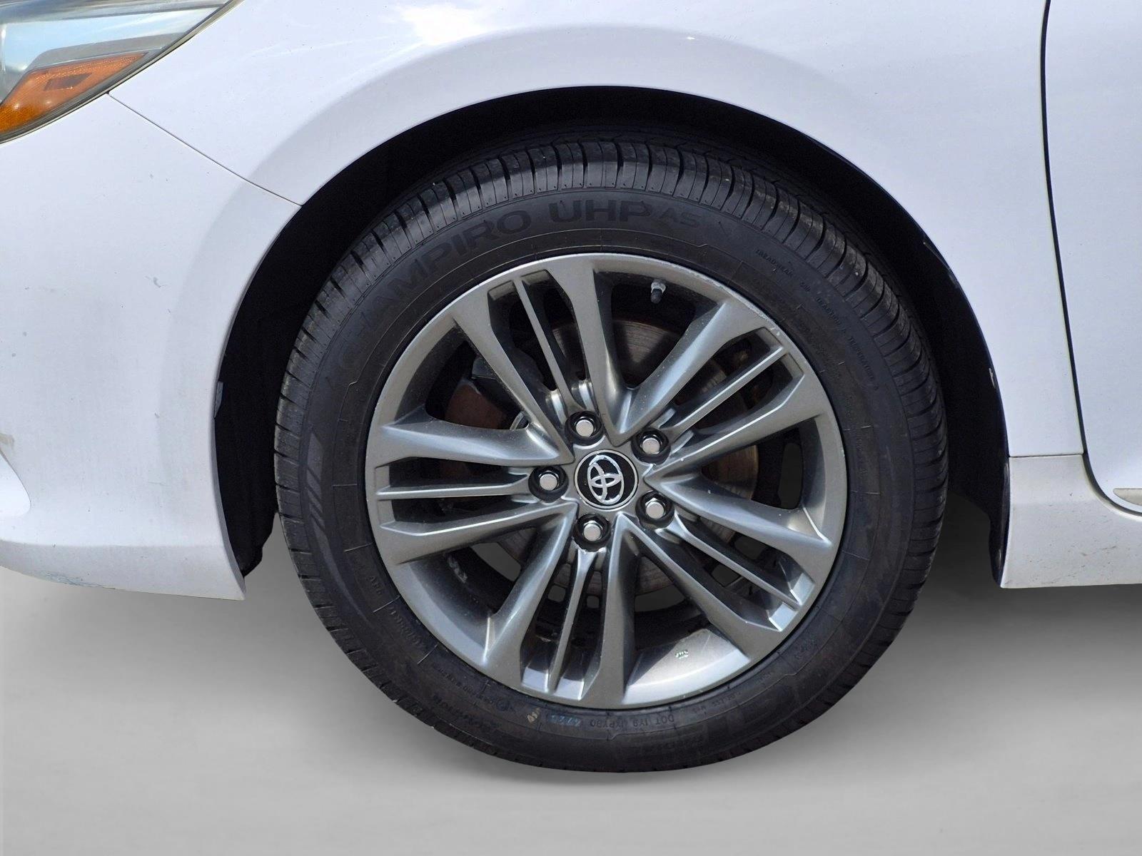 2016 Toyota Camry 22