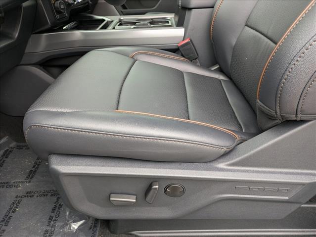 2026 Ford F-250 Lariat photo 4