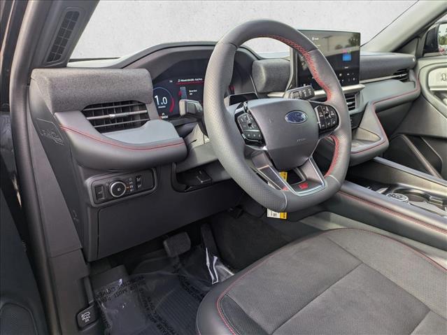 2025 Ford Explorer ST photo 3