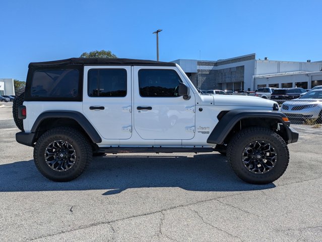 2020 Jeep Wrangler Sport S photo 4