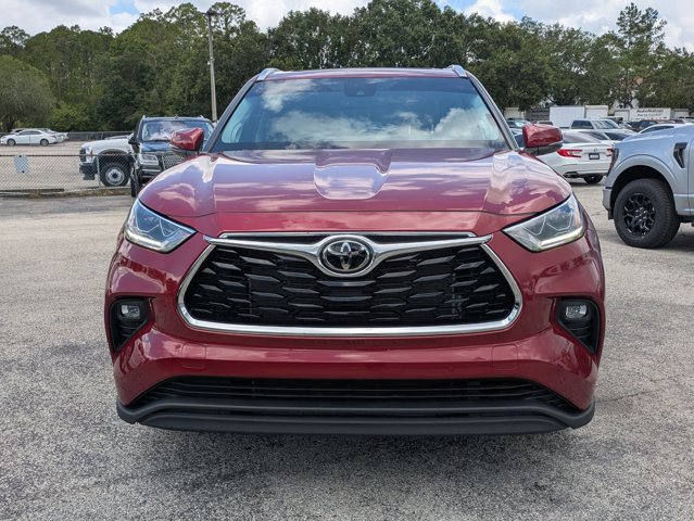 Used 2023 Toyota Highlander Limited with VIN 5TDKDRBH2PS004594 for sale in Jacksonville, FL