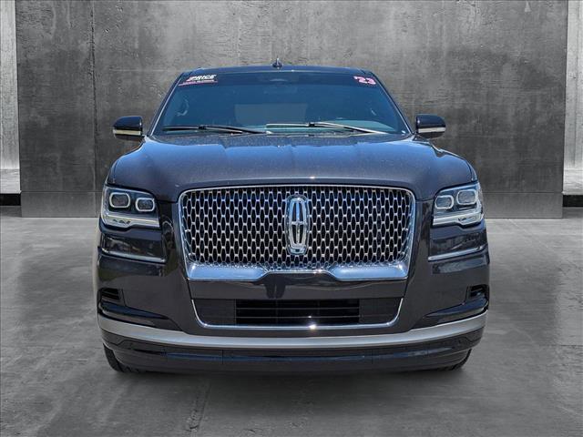 2023 Lincoln Navigator Standard photo 2